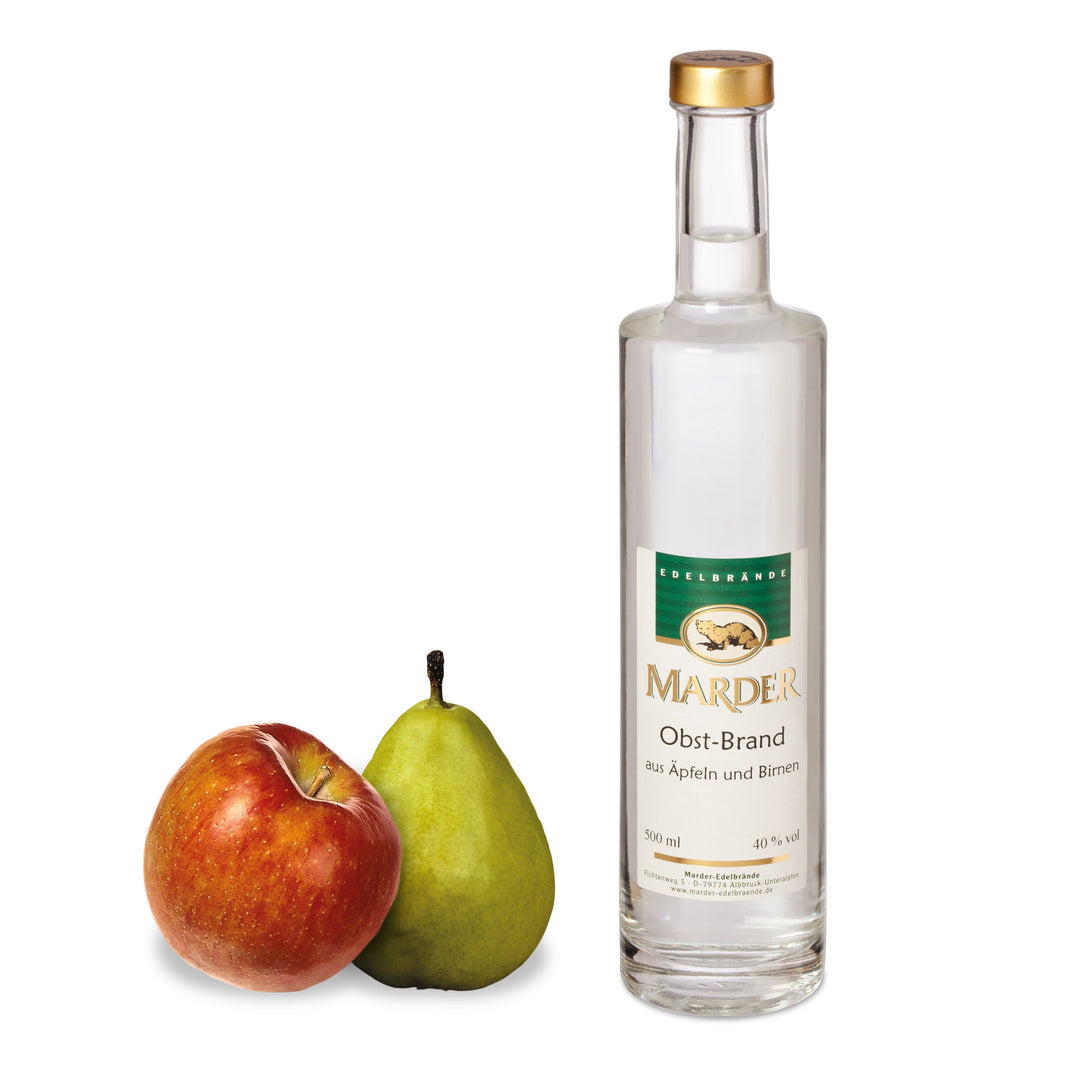 Obstler aus Äpfeln und Birnen